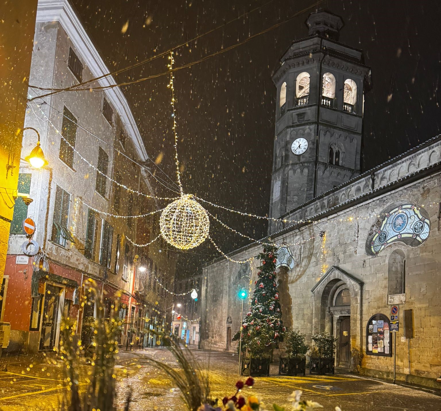 L'atmosfera natalizia nel cuore di Gavi - Natale 2024 ph Sara Repetto